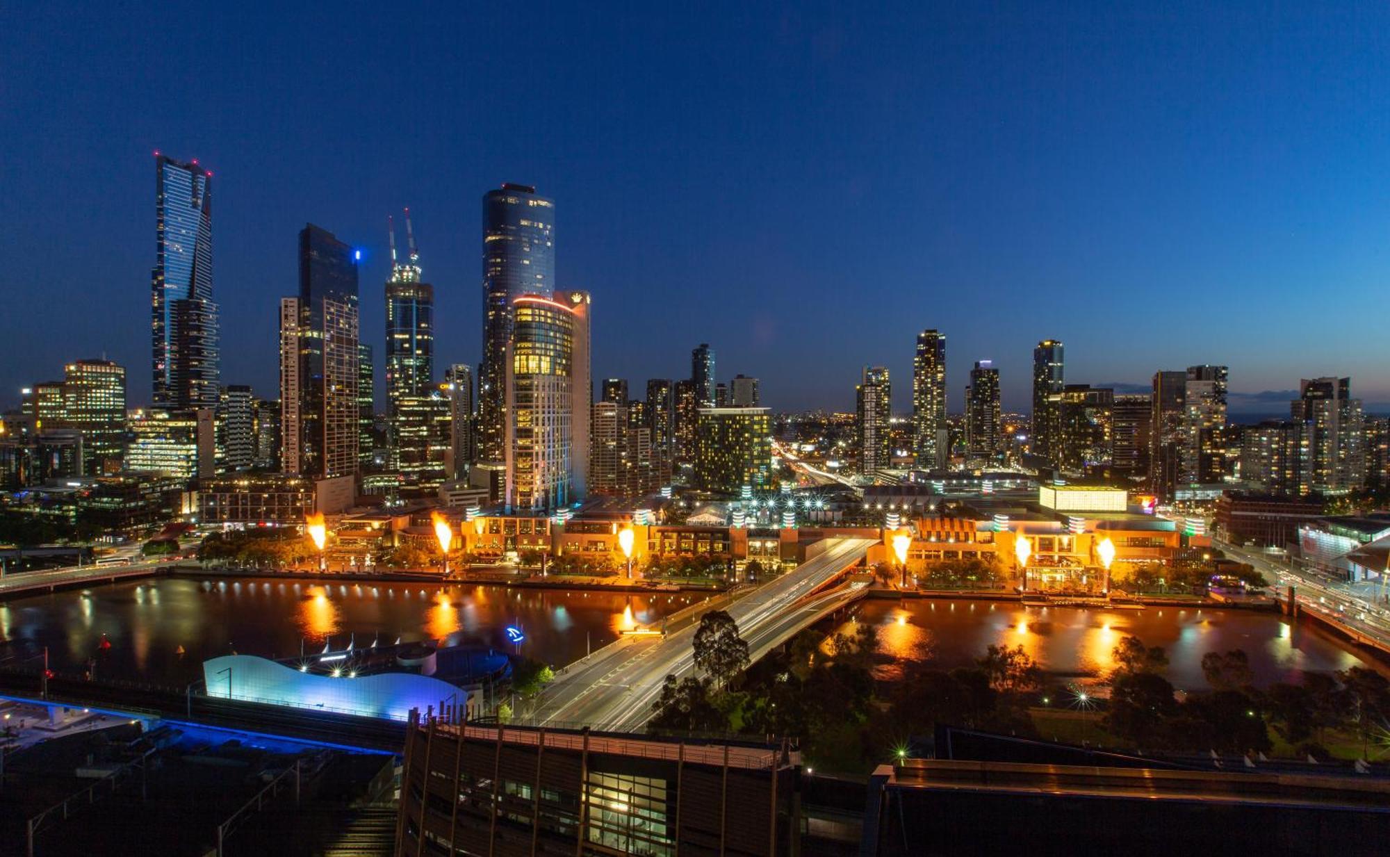 Flinders Luxury Penthouse Apartment เมลเบิร์น ภายนอก รูปภาพ