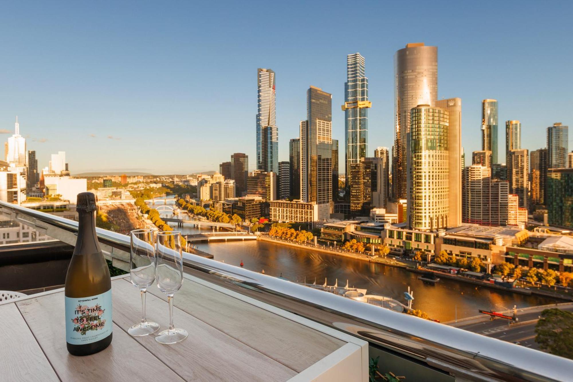 Flinders Luxury Penthouse Apartment เมลเบิร์น ภายนอก รูปภาพ